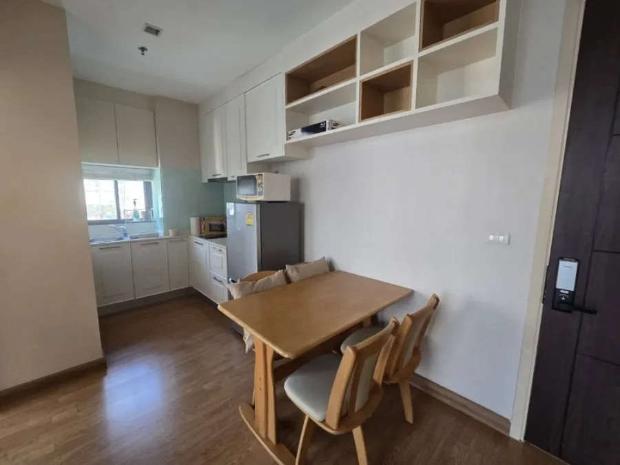 For rent: Q House Sukhumvit 79, 10th floor, corner room, fully furnished, swimming pool view, very worth booking.