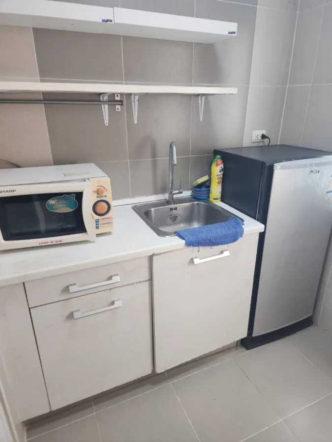 For rent, Happy Condo Ratchada 18, fully furnished, ready to move in. Don't miss it.