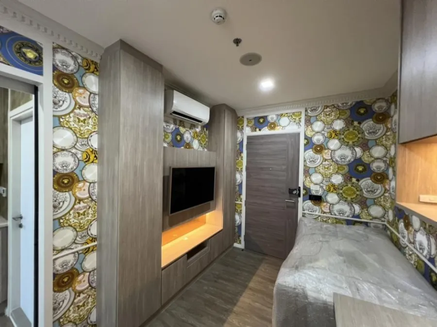 For sale: Modiz Sukhumvit 50, 12th floor, spacious room, comfortable to live in, fully furnished, hurry to reserve and own it. Urgent.