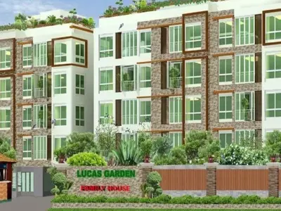 Lucas Garden-Family House