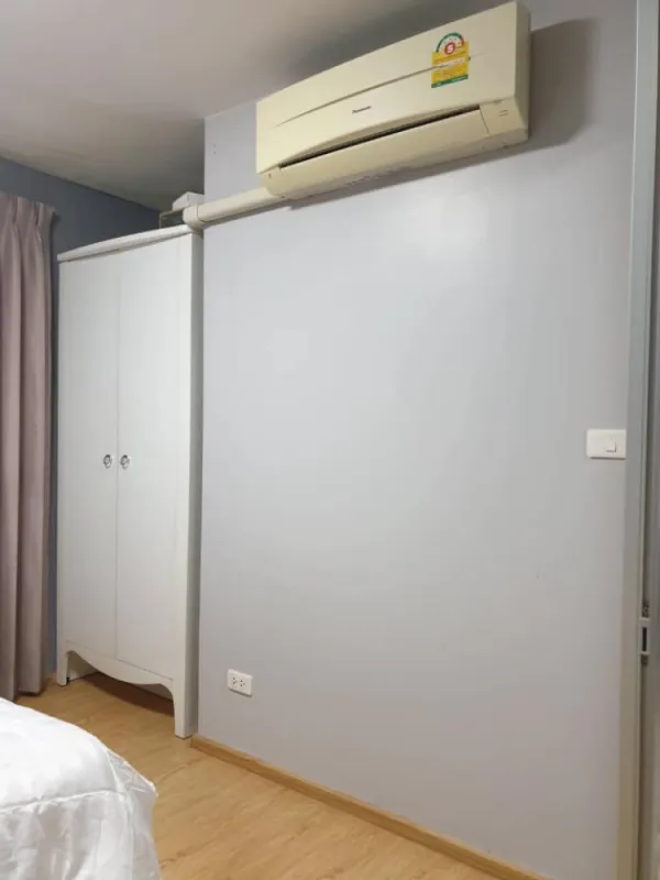 คอนโดให้เช่า D condo รัตนาธิเบศร์ 1 ห้องนอน 1 ห้องน้ำ มาพร้อมเฟอร์ เครื่องใช้ไฟฟ้าครบ รีบมาจองเลย