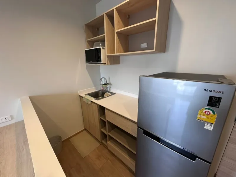 ปล่อยเช่าห้องคอนโด Common TU ห้อง 1 Bedroom ชั้น 27 วิวสวย วิวระเบียงหันไปทางถนนพหลโยธิน เฟอร์นิเจอร์และเครื่องใช้ไฟฟ้าครบ จองเลย