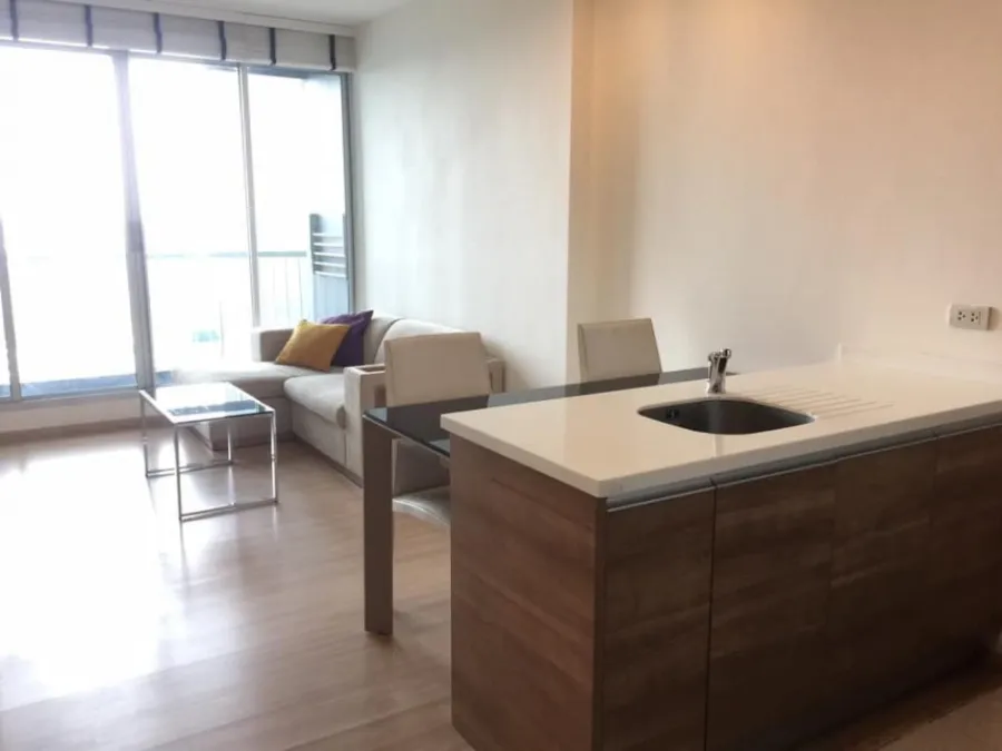 ให้เช่า คอนโด ริทึ่ม สุขุมวิท 50 ชั้น 25 วิวดี เดินทางสะดวก พร้อมเข้าอยู่ พลาดไม่ได้แล้ว!!