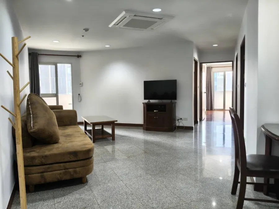 Condo for rent at Wittayu Complex, 2 bedrooms, 2 bathrooms, 14th floor, high floor with great views, fully furnished and equipped with appliances. Boo
