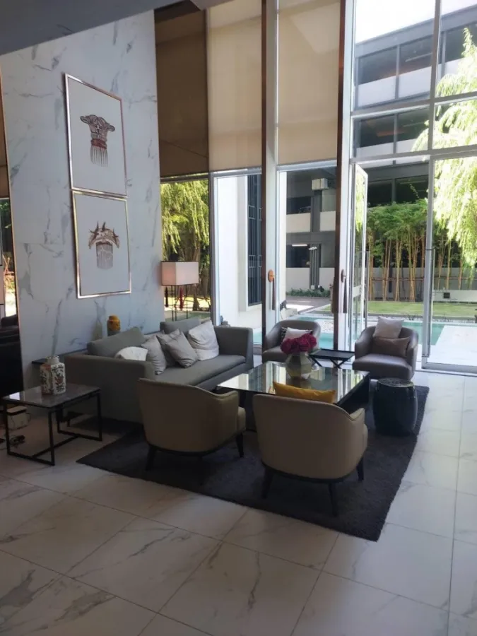 Selling Chapter One Shine Bangpo, spacious room, very nice, fully furnished + electrical appliances, not hot, airy, book now
