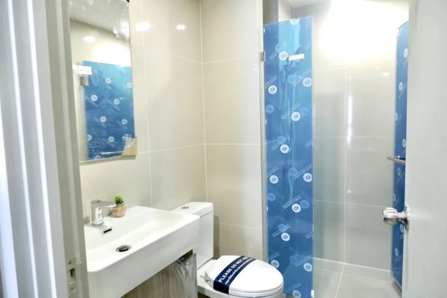 For rent or sell: Ideo Ramkhamhaeng - Lam Sali Station, a cozy room, decorated in a cool theme, comes with complete furniture. Reserve now!