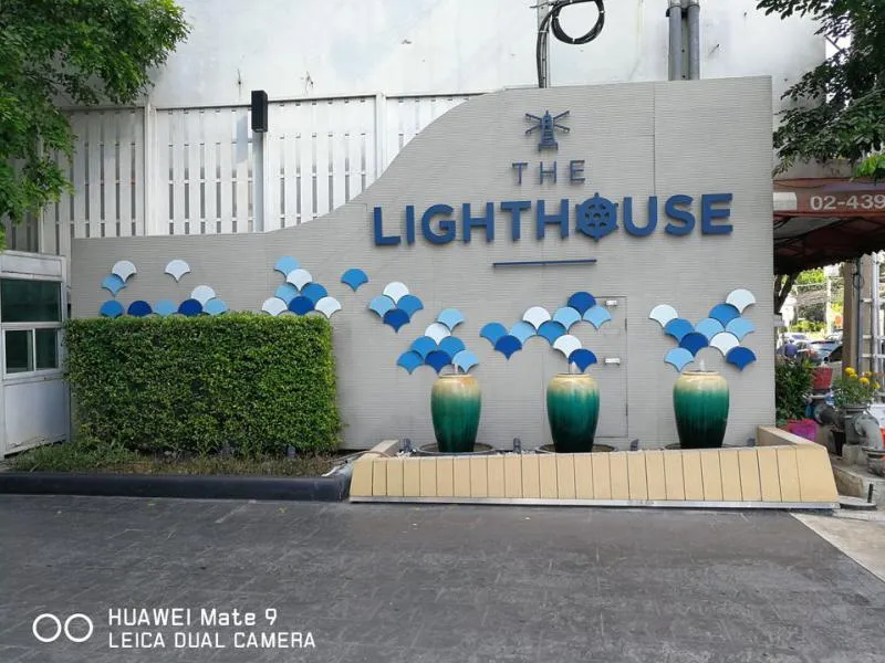 ว๊าวว The Lighthouse Sathorn-Chareonnakorn คอนโดให้เช่า ห้องคุมโทนสบายตา เฟอร์แน่นๆ มาเช่าเล้ยย