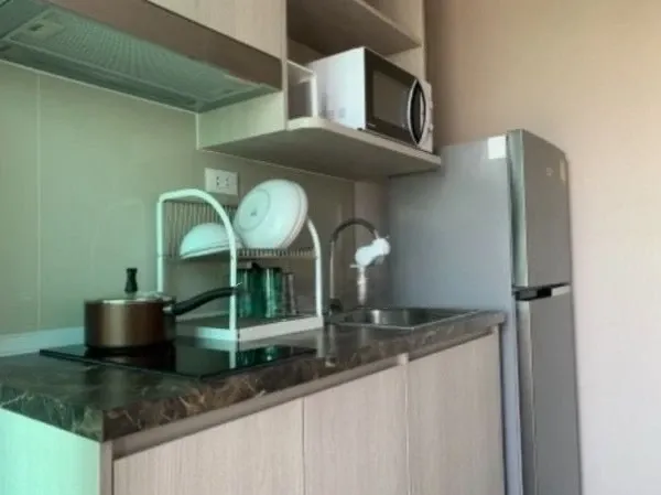 For rent Elio Sathorn-Wutthakat Building A, 29th floor, corner room, beautiful view, good wind, wallpaper in the whole room, hurry up!