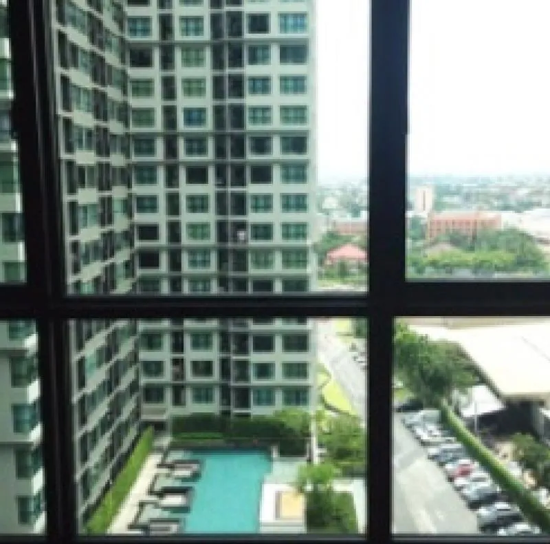 ให้เช่า คอนโด The Base แจ้งวัฒนะ วิวสระว่ายน้ำสวยมาก ได้นอนดูวิวสระชิวๆ แถมอากาศถ่ายเทสะดวก ห้ามพลาด