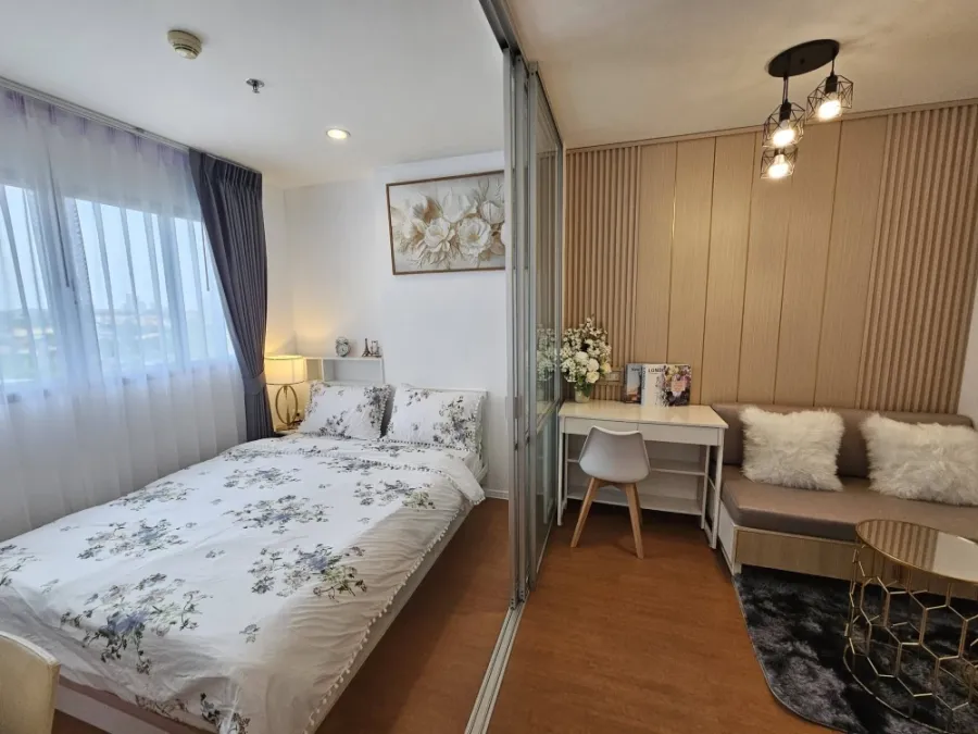 For sale: Lumpini Condo Town Pattaya North Sukhumvit, 15th floor, city view, next to Sukhumvit Road. Beautiful room, fully furnished with appliances.