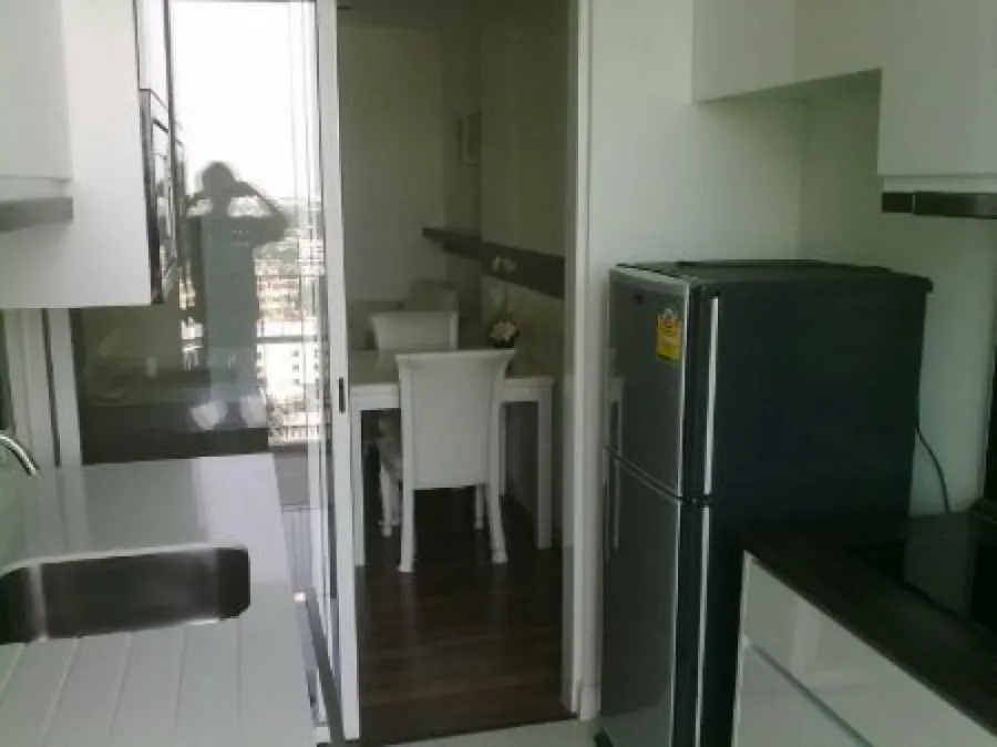 ให้เช่า!! คอนโด เดอะรูม สุขุมวิท 62 ชั้น 15 ตึก​ B วิวสระว่ายน้ำ ห้องสวย พร้อมเข้าอยู่ ห้ามพลาด!!