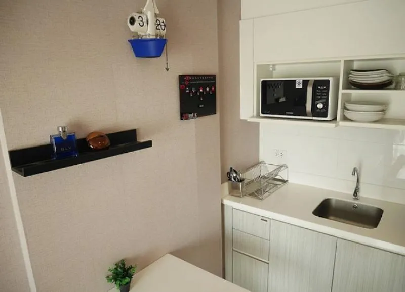 For rent, Double Lake Condominium, beautiful room, very satisfying, 1 bedroom, fully furnished, chilling atmosphere. Book now. You will be satisfied.