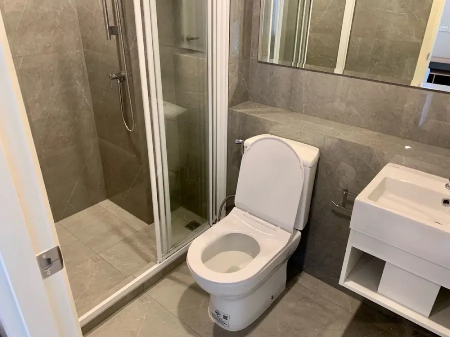 Condo for sale or rent: Blue Phahonyothin 35, fully furnished, with appliances. Just bring your bags and move in! Don't wait!