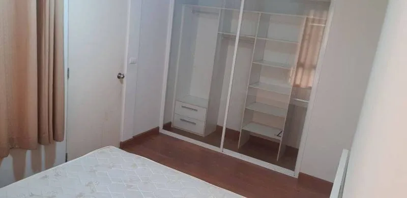 For sale and rent, Parkland Ratchada-Tha Phra, complete with electrical appliances, large built-in wardrobe, can put all your stuff in, book now.