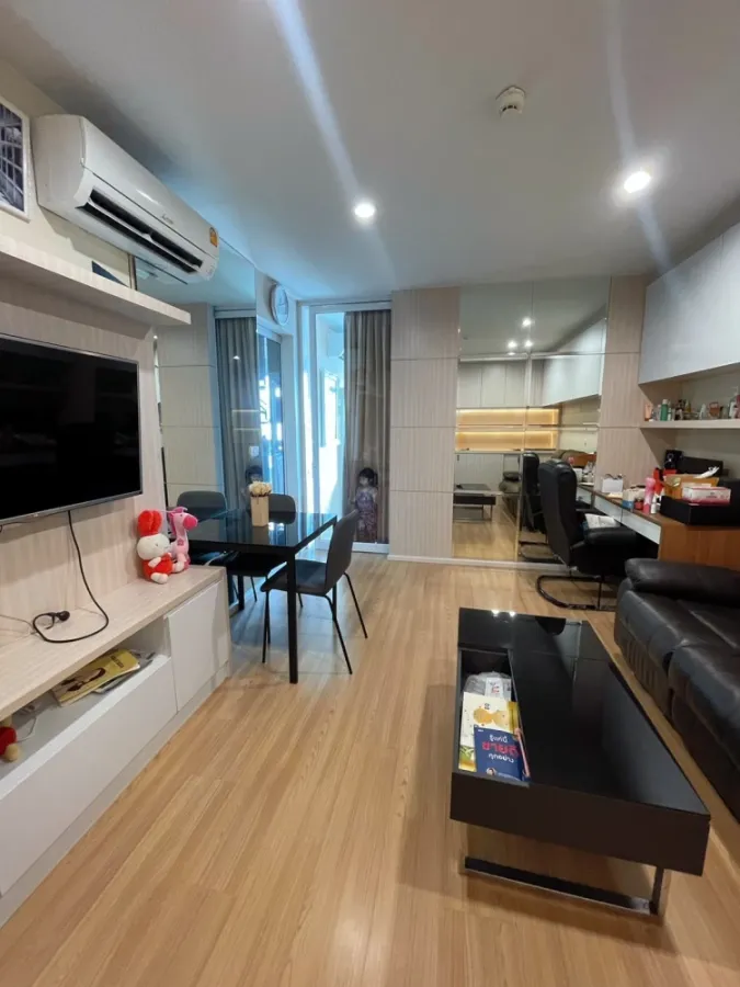 For rent: Happy Condo Lat Phrao 101, spacious room, comfortable, fully furnished, ready to move in!