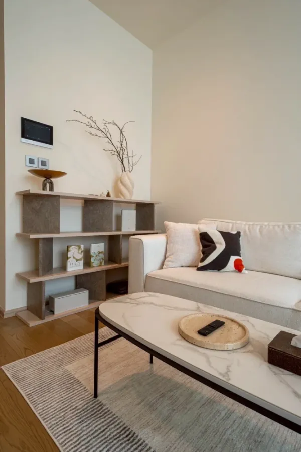 🏙️🕊️ For Rent: The Strand Thonglor – Minimal Luxury Living in Prime Location! 🕊️🏙️