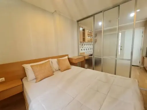 For rent: Lumpini Mega City Bangna, high floor unit, good ventilation, fully furnished, affordable price. Book now, don't miss out!!!
