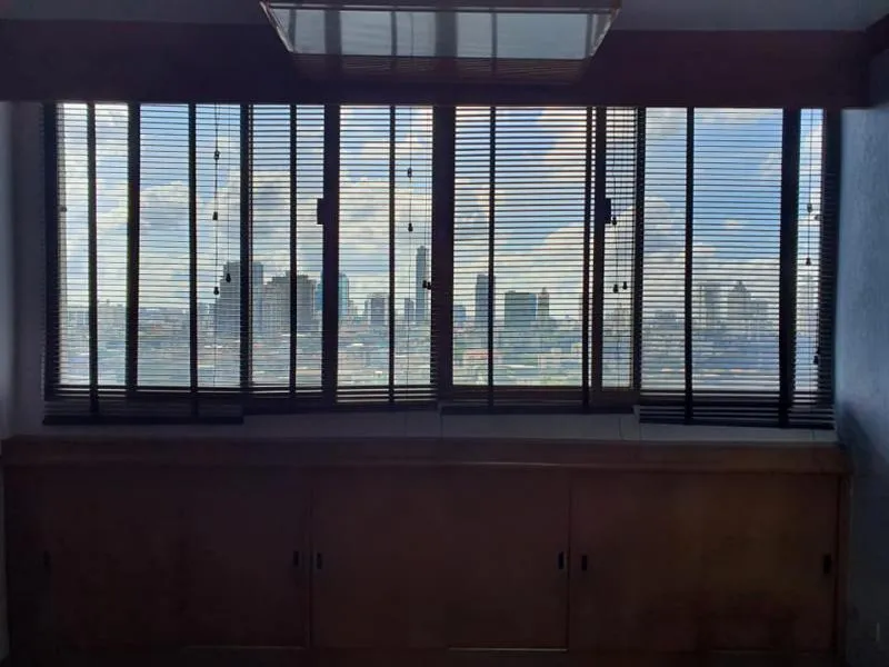 Condo for sale / rent at Supalai Place Sukhumvit 39, good location, central business district, ready to move in, reasonable price, don't miss !!