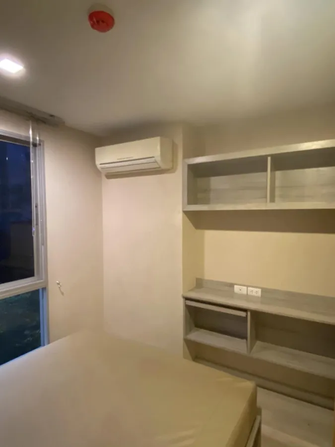 ให้เช่า คอนโด Metro luxe พระราม 4 โซฟา built-in อย่างดี ห้องตกแต่งน่าอยู่ ราคานี้รีบจองเลยจร้า