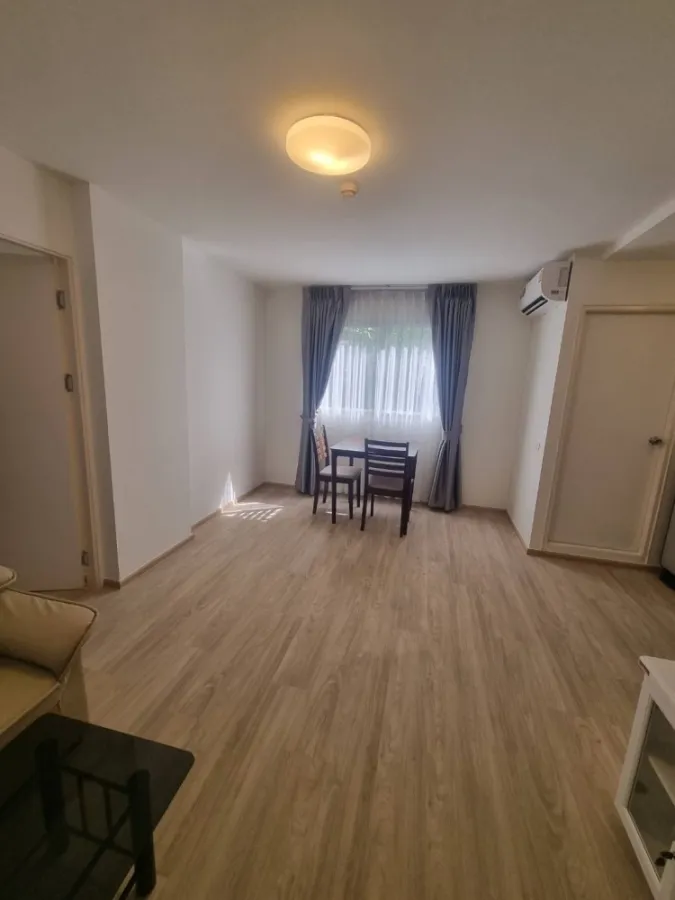 Condo for rent, Lumpini Township Rangsit Klong 1, large room, fully furnished, good location, don't miss it, book now.
