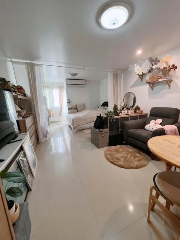 ขาย รีเจ้นท์ โฮม 1 พหลโยธิน 67 ชั้น 7 ห้องสตูดิโอ เฟอร์นิเจอร์ครบครัน ราคาดีมาก อย่าช้า รีบจองให้ไว