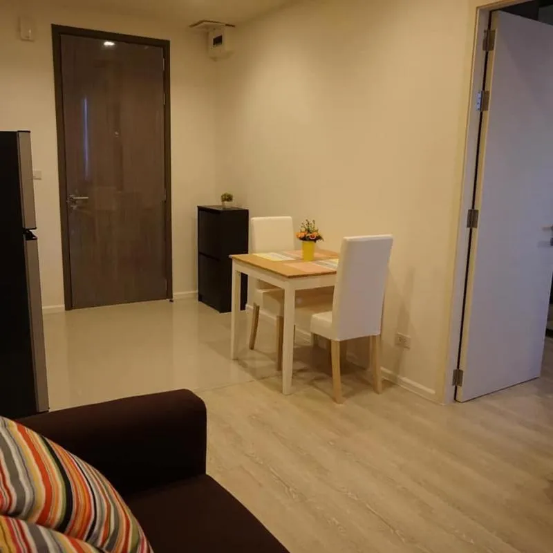 ให้เช่า Quinn Condo ชั้นสูง วิวเปิดโล่ง ลมเย็นสบาย เดินทางง่าย สะดวกสบายทุกการเดินทาง ห้ามพลาด