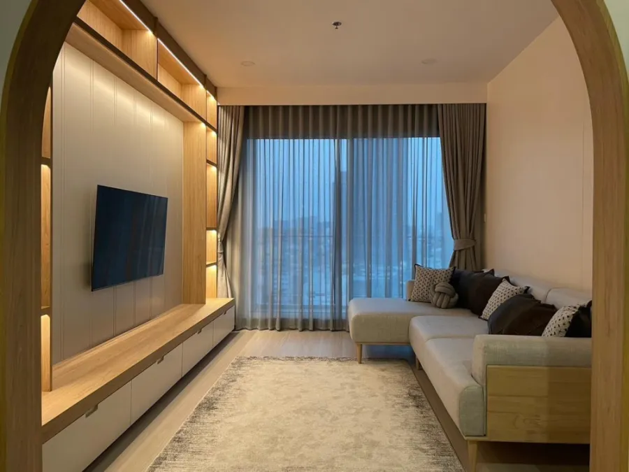 For rent Supalai Premier SiPhraya-Samyan Spacious room separate Very beautifully decorated, hurry and reserve now.