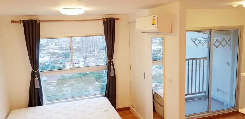 FOR SALE The Trust Condo Ngamwongwan, high floor, Sunset view, plus fully furnished, ready to move in. Don't be slow to move.