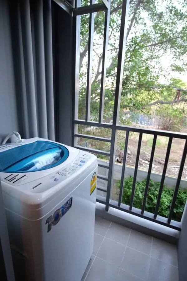 Kith plus condo for sale, Sukhumvit 113, nice room, well proportioned, fully furnished, soft tones, good price, don't miss it.