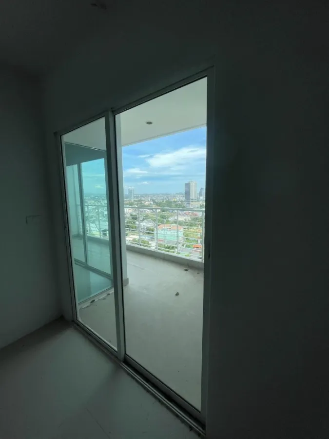 For sale: AD Hyatt Condominium (North Pattaya), spacious room. Decorating lines must not be missed. Get a view of the sea + garden. Reserve now.