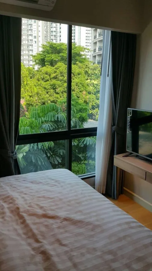 For rent / sale TidyDeluxe Sukhumvit 34, fully furnished. with electrical appliances Great value, book now.