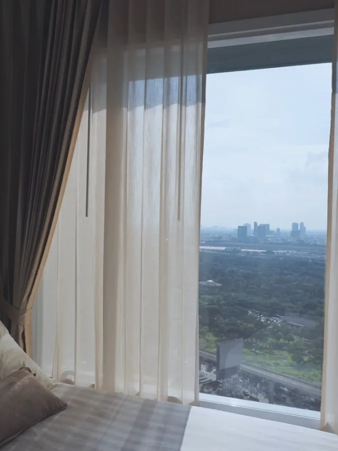 For rent The Saint Residences, new room, unboxing Minimal style decoration High floor, great view I need this room
