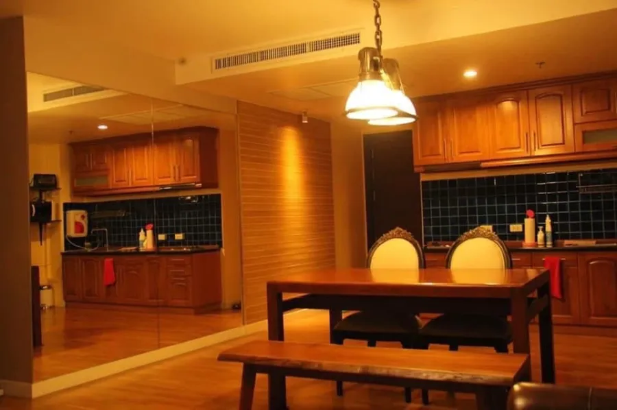 Condo for sale and rent, Urbana Sathorn, 15th floor, good view, spacious room with usable space. Good furniture, reserve now.