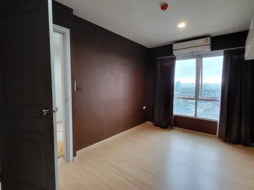 Urgent sale, Rich Park Condo @ Tao Poon Interchange, empty room, tangible price Definitely like the decoration of the room. Book now.