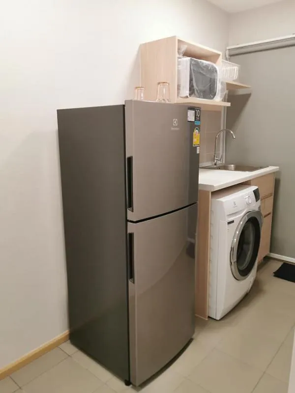ห้องวิวสระ plum condo Alive รังสิต ม.กรุงเทพ ตึก A ชั้น 3 พร้อมอยู่ทันที ครบทุกสิ่งอย่าง
