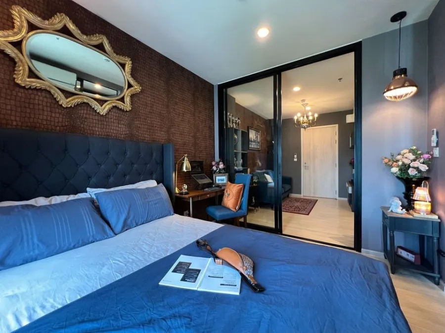 For sale or rent, Life Asoke, fully decorated room. The wallpaper is very beautiful and very livable. As good as this, you must reserve quickly.