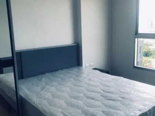 Condo for rent, Supalai Park, Talat Phlu Station, south room, good wind Get a beautiful high view. Hurry up to reserve. Don't miss it.