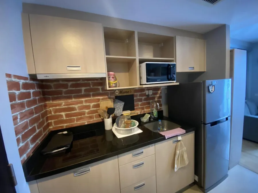 House for sale, House 23 Ratchada-Lat Phrao, high floor, quiet, bedroom with good wallpaper. Don't just look and reserve now.