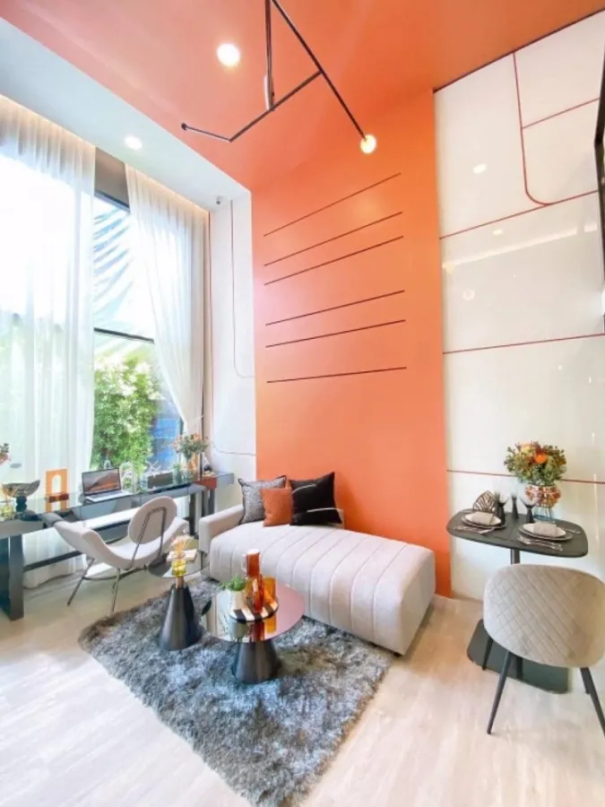 Selling down payment Origin Plug & Play Nonthaburi Station Duo Space, 2 floors, high ceilings, airy and comfortable, hurry to reserve.