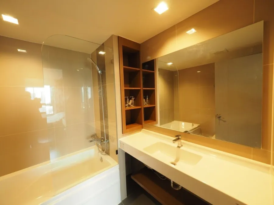 For rent, Ideo Sukhumvit 93, 14th floor room, well built-in throughout the room. Comes with a bathtub, so great, don't miss it.