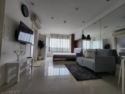 Condo for rent, Lumpini Place Phahol-Saphankwai, high floor, beautiful view, beautifully decorated room. fully furnished