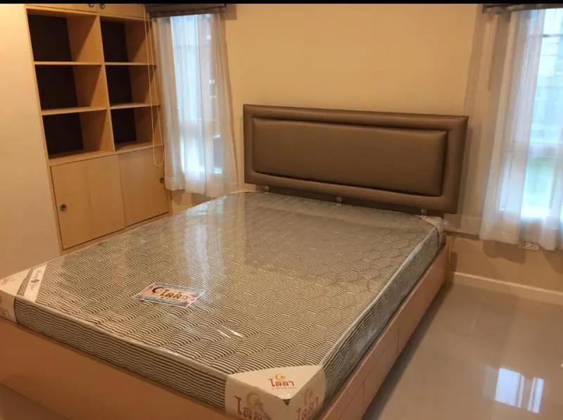 ให้เช่า JW Condo Donmuang ตึก C 1นอน ห่างสนามบินดอนเมือง 200 เมตร พร้อมชุดตกแต่ง + เครื่องไฟฟ้า ครบ