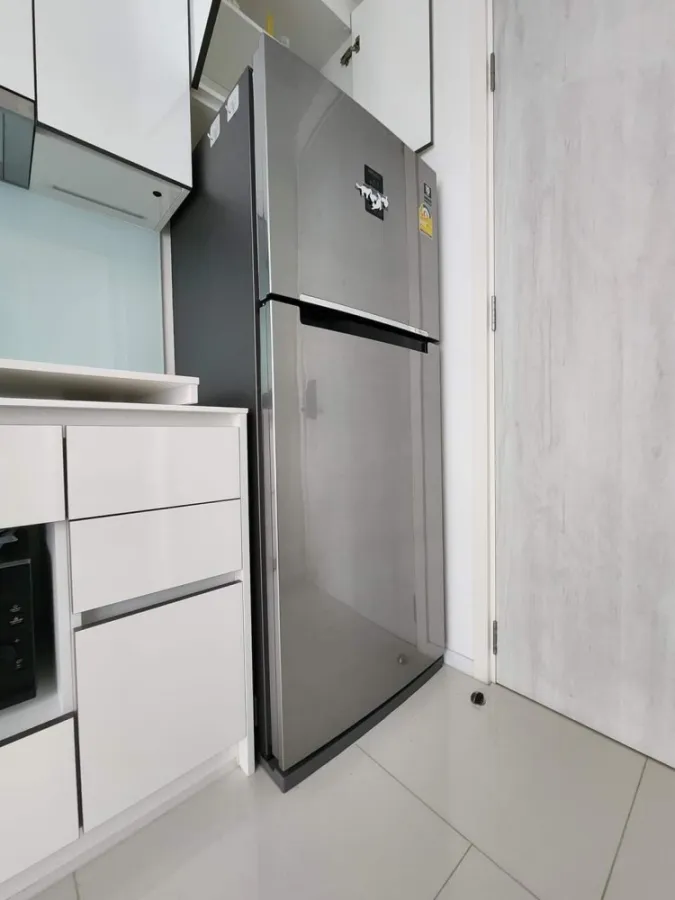 For rent, Massarine Ratchayothin, nice room, 10th floor, Chang Building view, fully furnished. Reserve first, stay first.