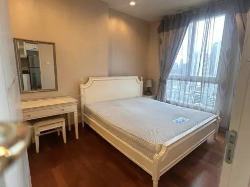 ให้เช่า Ivy Sathon 10 ห้องกว้างพื้นที่ใช้สอยเยอะ ตกแต่งมีสไตล์ มาพร้อมสิ่งอำนวยความสะดวกครบครัน จองเลย images