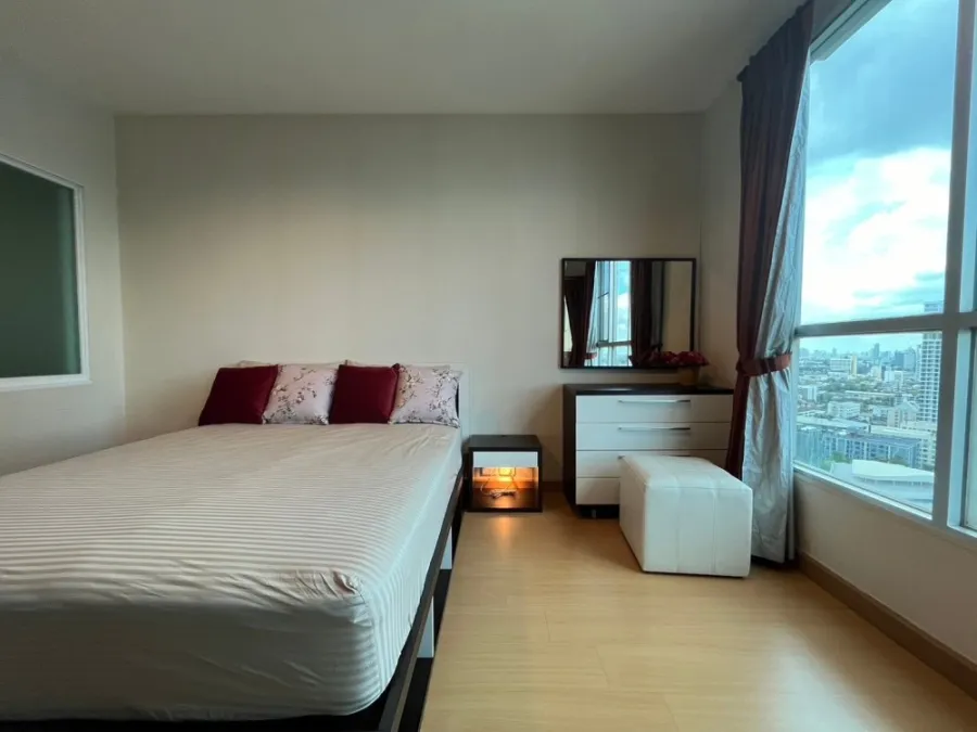 ให้เช่า!! คอนโด ไลฟ์ แอท สุขุมวิท 65 ชั้น 25 ห้องสวย เฟอร์นิเจอร์ครบ พร้อมเข้าอยู่ ห้ามพลาด จองเลย!!