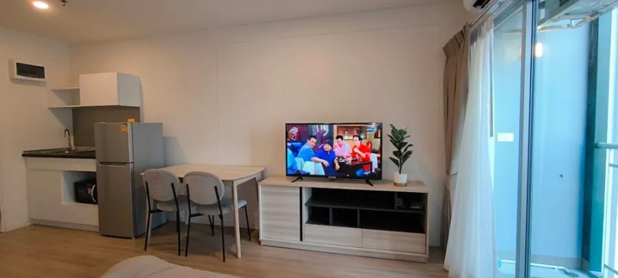 For rent, Lumpini Ville Chaengwattana-Pak Kret Station, simply decorated room, ready to move in, good price, don't miss it.