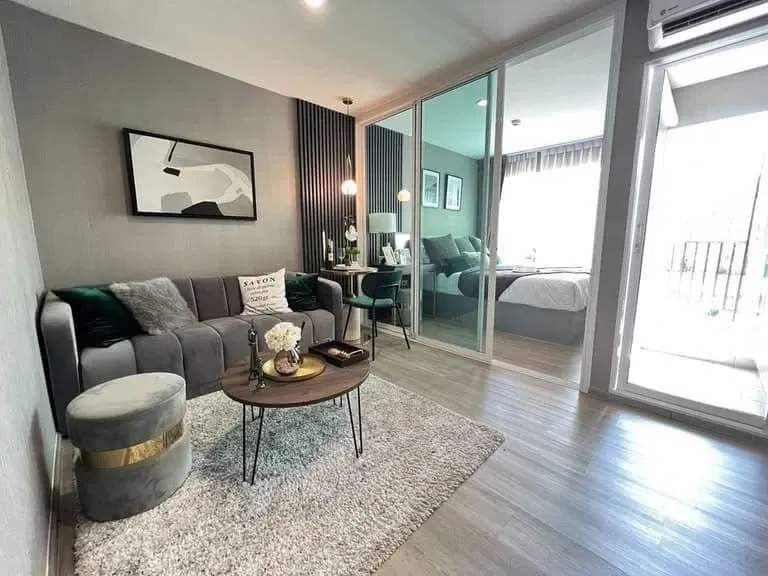Selling down payment REGENT HOME BANGNA, 32nd floor, east side, open view, reserve now, don't miss out.