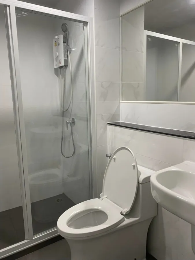 Rent Rye Sukhumvit 101/1, separate room, beautiful view, good electrical appliances Hurry up to reserve it.