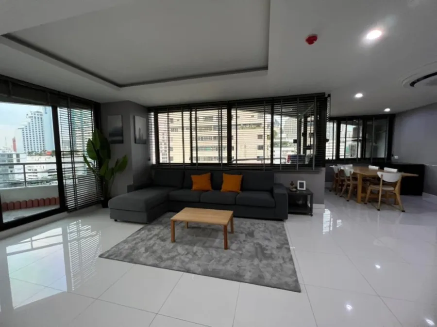 Condo for rent, The Lake Sukhumvit 16, balcony, very good wind, not hot, fully furnished, good location, convenient transportation