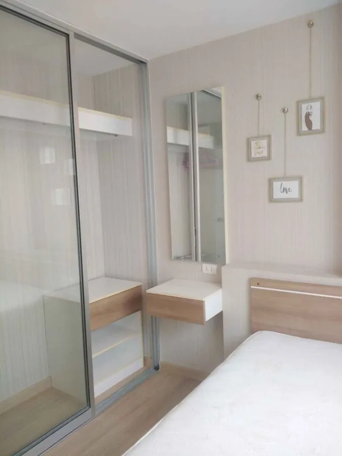 For rent Viva Petchkasem 68 rooms ready to move in It's all over here Get the best price Let me tell you. Hurry up to reserve quickly.